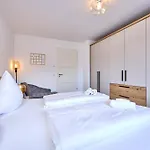 Alpen-luxus Fuer 8 - Sauna, Terrasse & Bergblick