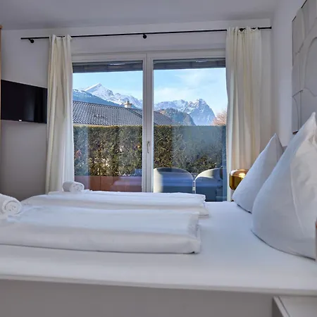 Alpen-luxus Fuer 8 - Sauna, Terrasse & Bergblick 公寓 加爾米施-帕滕基興
